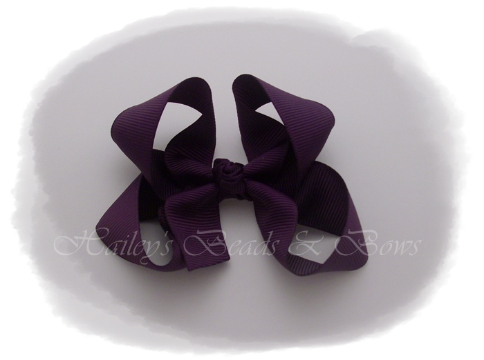 Basic Boutique Bow plum-toddler baby hair bow, small hair clips, boutique hair bows, buy hair bows online, hairbow boutiques online, handmade Louisiana hair bows, purple hair bows, lsu colors hair bow